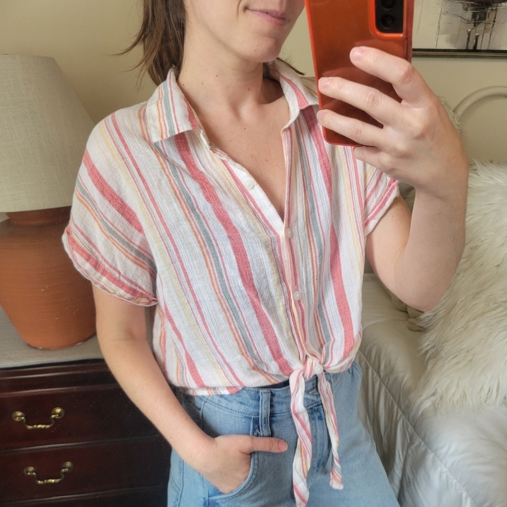 Forever 21 | Tie button down crop top
